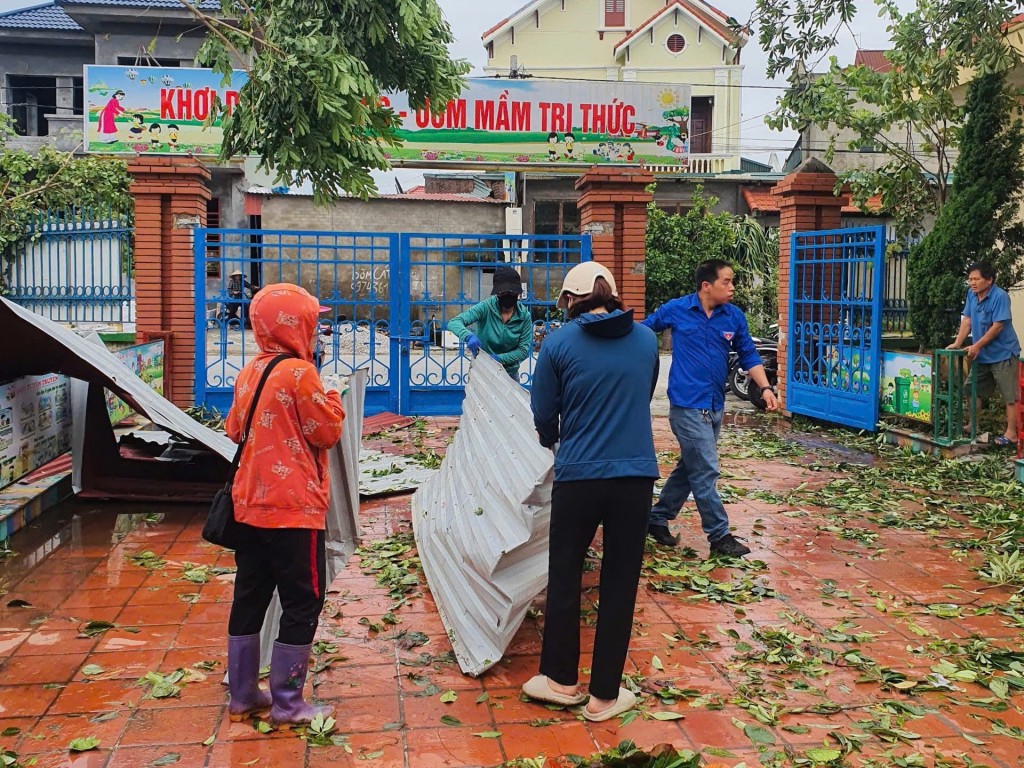 Hải Dương: Hậu cơn bão Yagi, 77 trường mầm non cho trẻ nghỉ học