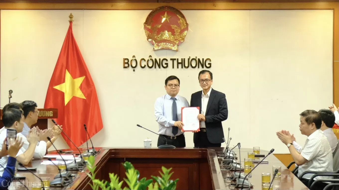 Bộ Công Thương bổ nhiệm Phó Cục trưởng Cục Điều tiết điện lực Bộ Công Thương bổ nhiệm Phó Cục trưởng Cục Điều tiết điện lực