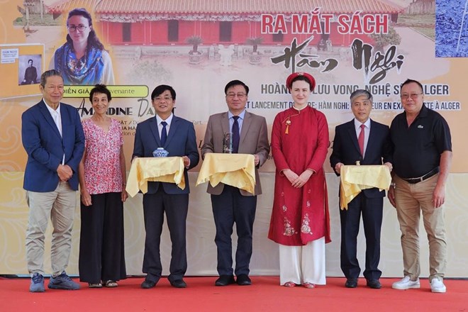 Kỷ vật của Vua Hàm Nghi vượt 10.000km về nơi ban Dụ Cần Vương