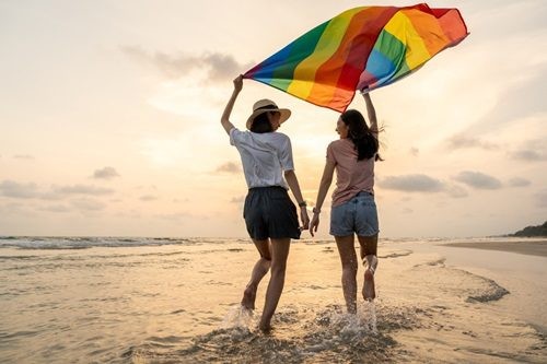 Agoda ước tính luật hôn nhân đồng giới của Thái Lan sẽ giúp thu hút thêm 4 triệu du khách quốc tế mỗi năm