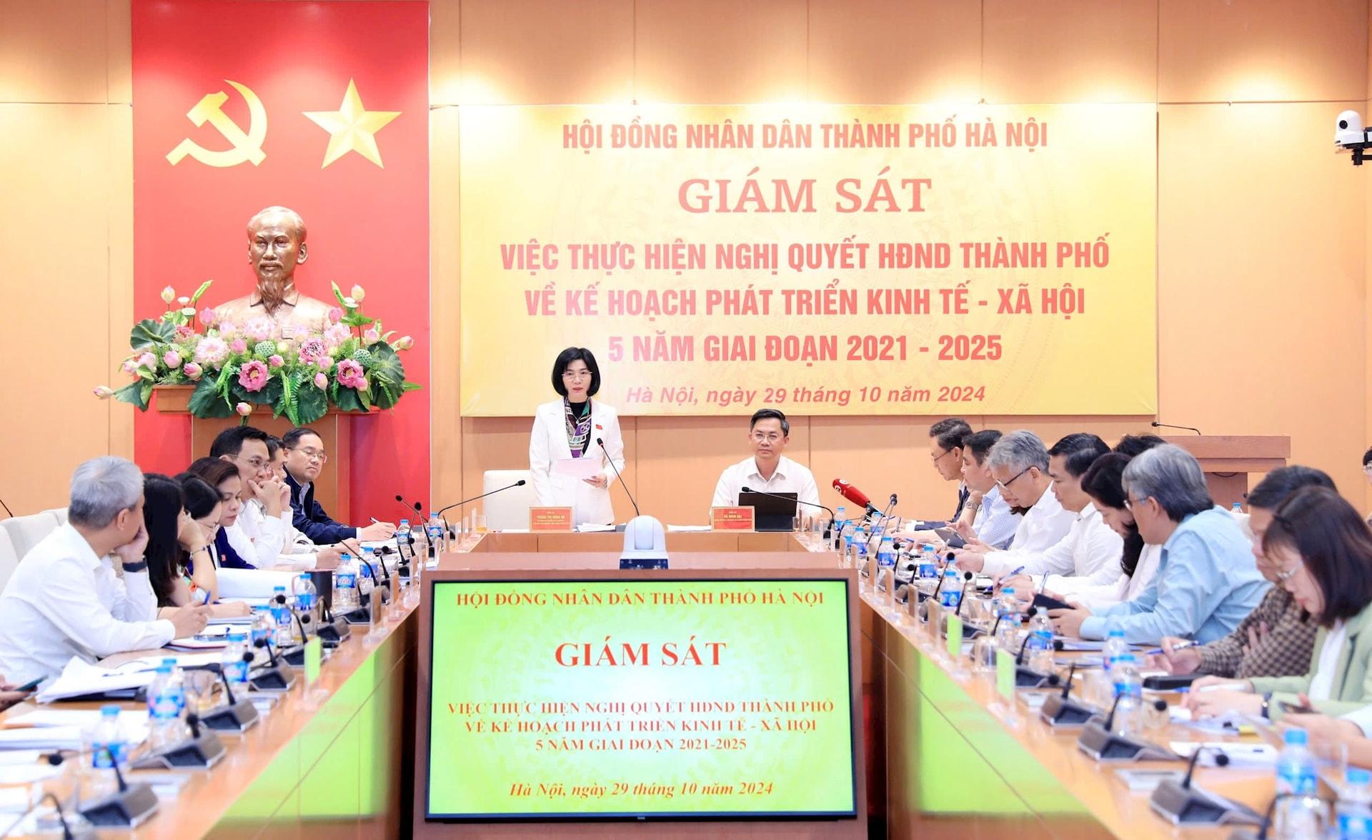 hdnd-thanh-pho-ha-noi-giam-sat-ve-ket-qua-thuc-hien-nhiem-vu-phat-trien-kinh-te-xa-hoi-5-nam-2020-2025-quan-hoan-kiem.jpg