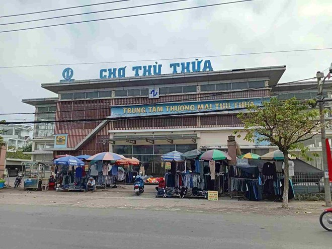 “Chợ Bến Thành” ở Long An bỏ hoang 12 năm chờ giải cứu