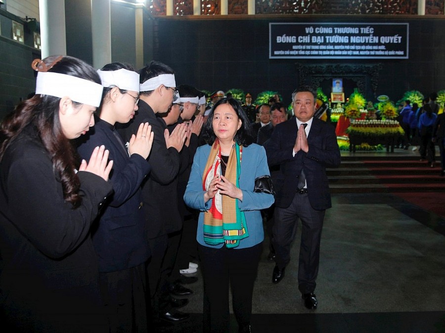 Lãnh đạo Đảng, Nhà nước, TP Hà Nội viếng Đại tướng Nguyễn Quyết