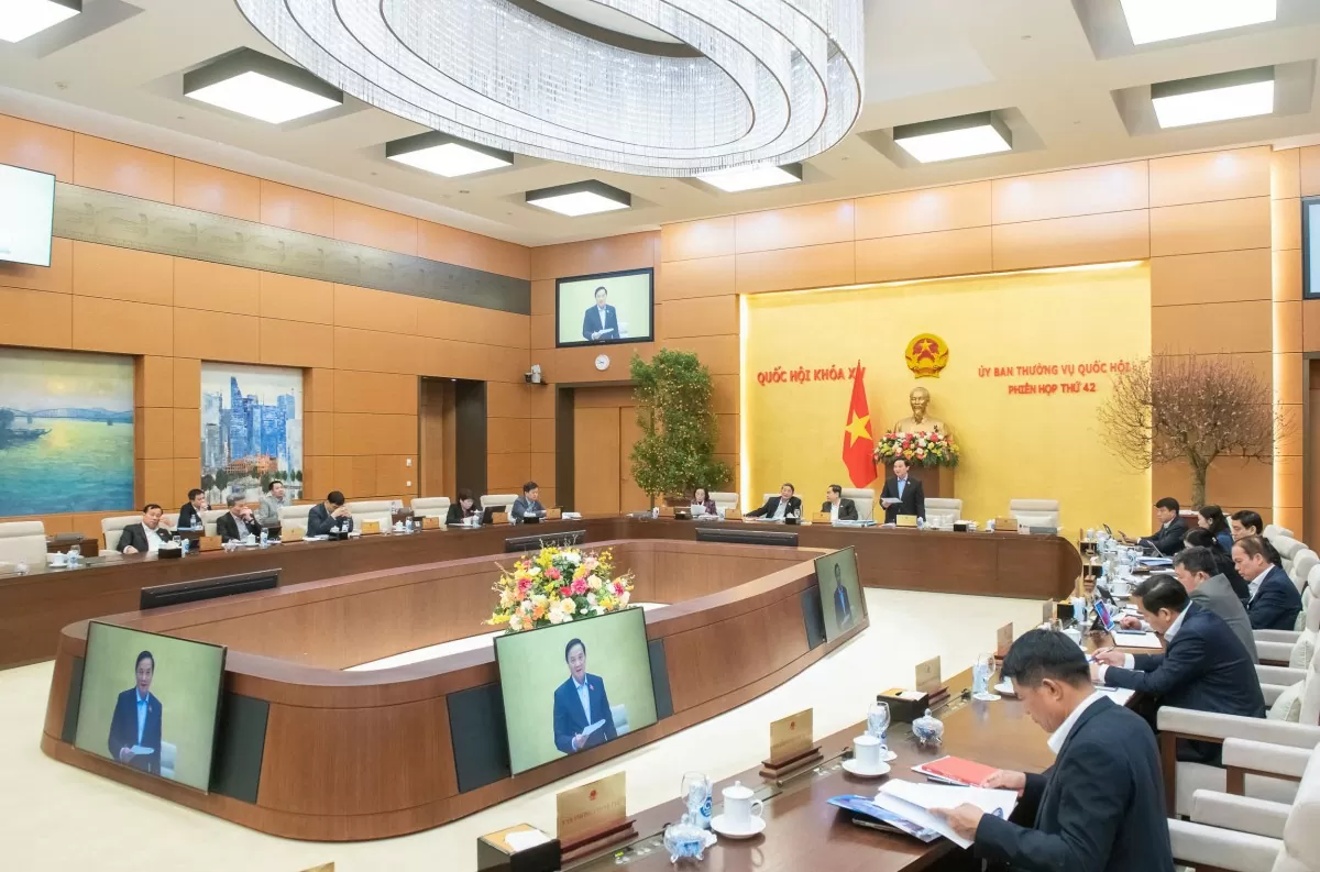 Ủy ban Thường vụ Quốc hội Ủy ban Thường vụ Quốc hội