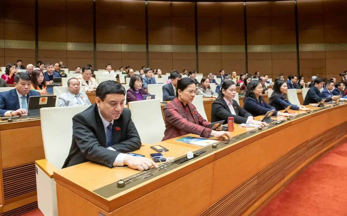 Quốc hội biểu quyết thông qua Nghị quyết của Quốc hội thí điểm một số cơ chế, chính sách đặc thù, đặc biệt để phát triển hệ thống mạng lưới đường sắt đô thị tại thành phố Hà Nội, Thành phố Hồ Chí Minh Quốc hội biểu quyết thông qua Nghị quyết của Quốc hội thí điểm một số cơ chế, chính sách đặc thù, đặc biệt để phát triển hệ thống mạng lưới đường sắt đô thị tại thành phố Hà Nội, Thành phố Hồ Chí Minh