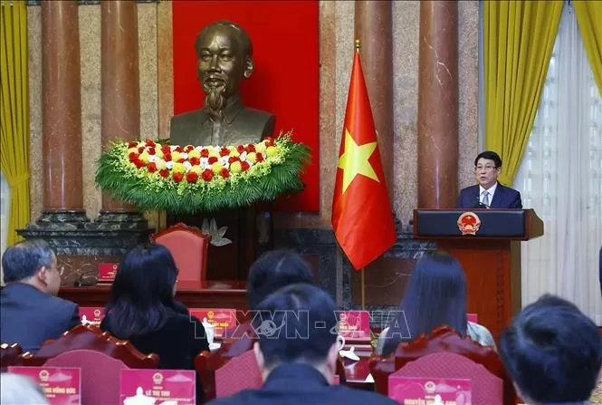 Chủ tịch nước Lương Cường chúc mừng ngành Y tế nhân kỷ niệm 70 năm Ngày Thầy thuốc Việt Nam. Ảnh: Lâm Khánh/TTXVN