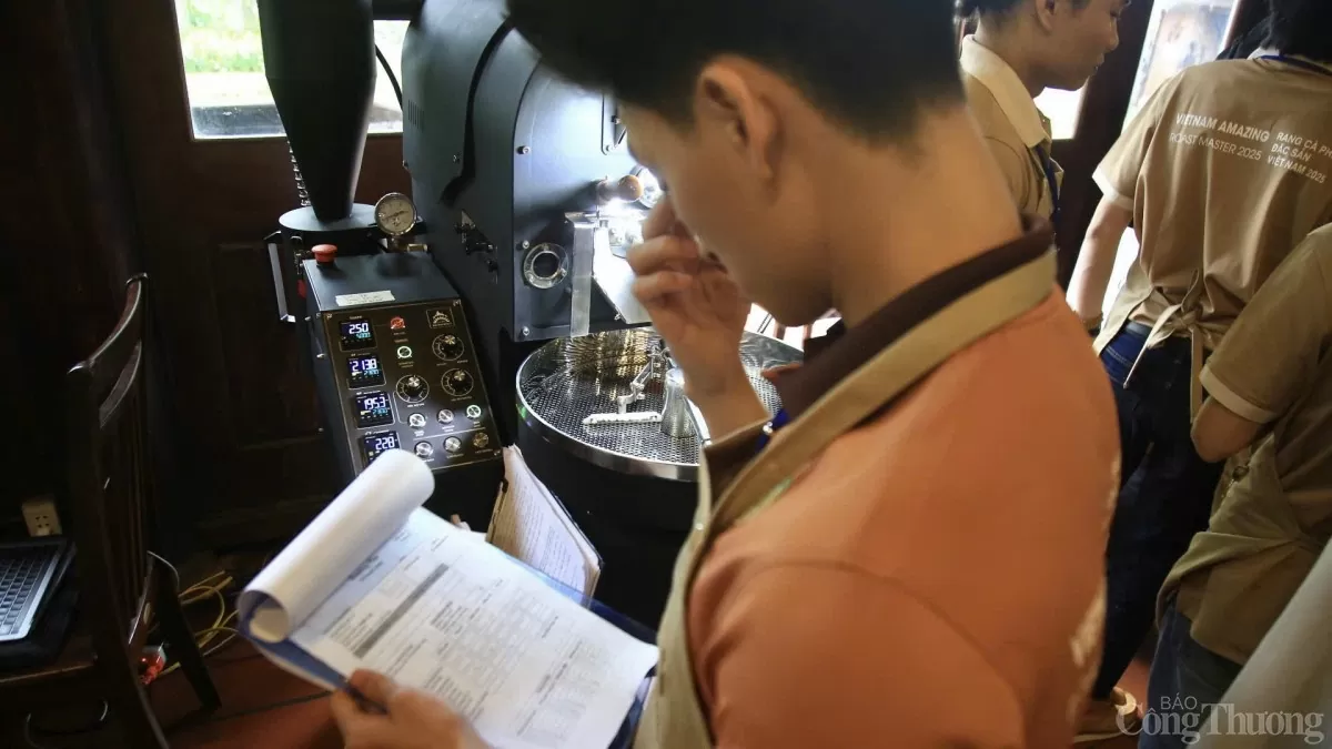 Khai mạc Cuộc thi Rang cà phê đặc sản Việt Nam 2025 Khai mạc Cuộc thi Rang cà phê đặc sản Việt Nam 2025