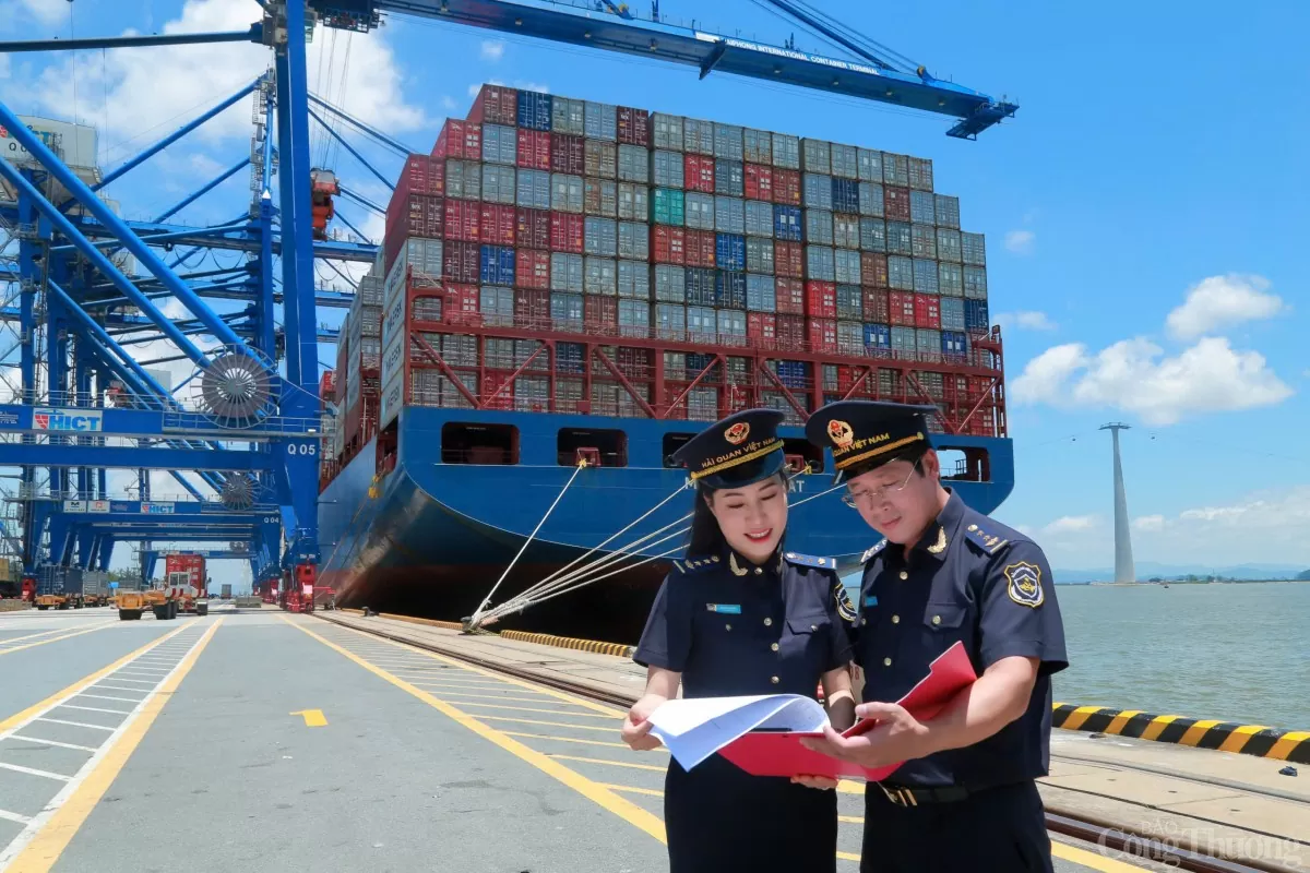 Hải quan triển khai nhiều giải pháp tạo thuận lợi, hỗ trợ thương mại với kim ngạch xuất nhập khẩu Hải quan triển khai nhiều giải pháp tạo thuận lợi, hỗ trợ thương mại với kim ngạch xuất nhập khẩu