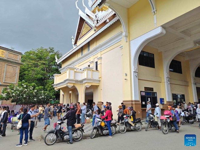 Thái Lan thông tin tình hình biên giới, ông Hun Sen lệnh ngừng nhập khẩu hàng Thái
