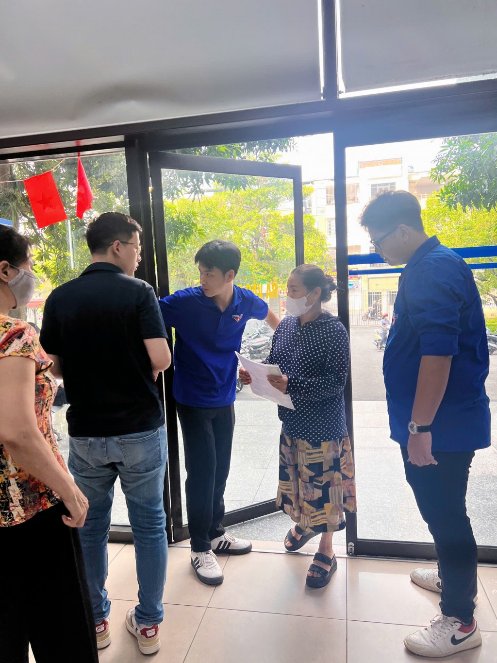 Hạnh phúc khi thấy nụ cười và sự hài lòng của Nhân dân