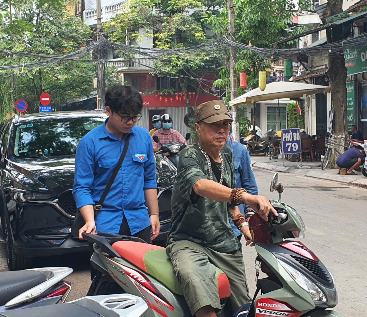 Thanh niên phường Ba Đình