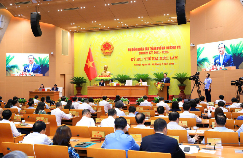 Quang cảnh phiên họp.