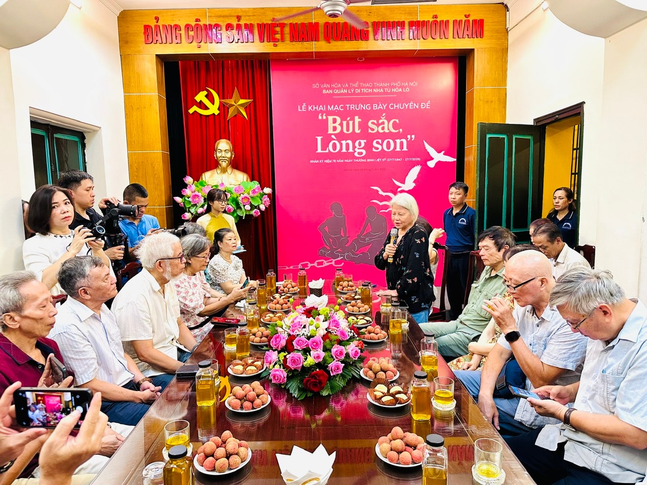 hoa-lo-2.jpg