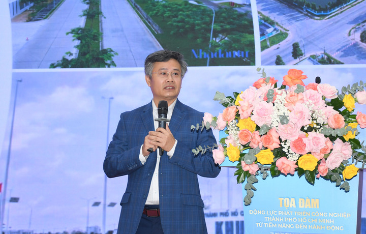 TS. Đỗ Thiên Anh Tuấn (Trường Chính sách công và Quản lý Fulbright). Ảnh: Minh Khuê