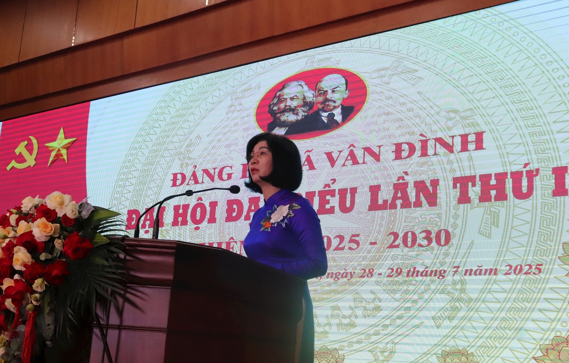 van-dinh.jpg
