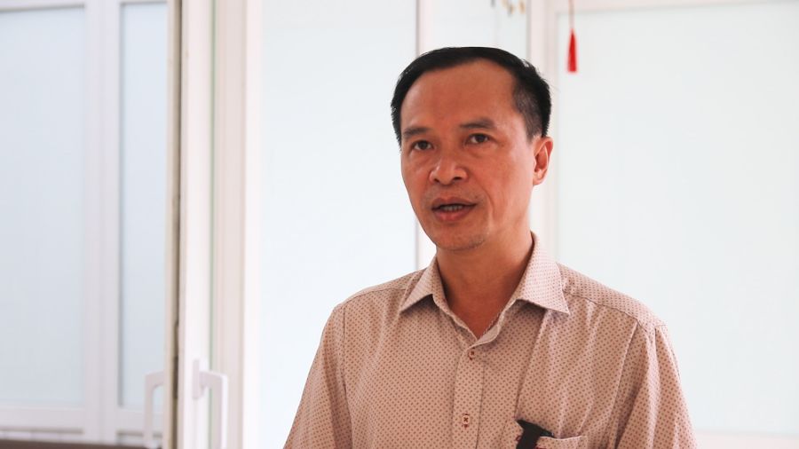 Thạc sĩ, bác sĩ Lê Minh Tuấn - Trạm trưởng trạm y tế phường Tương Mai. Ảnh: Cao Thơm