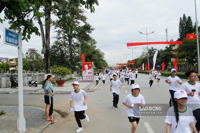 Điện Biên bổ sung hàng loạt văn nghệ sĩ vào Ngân hàng tên đường, phố