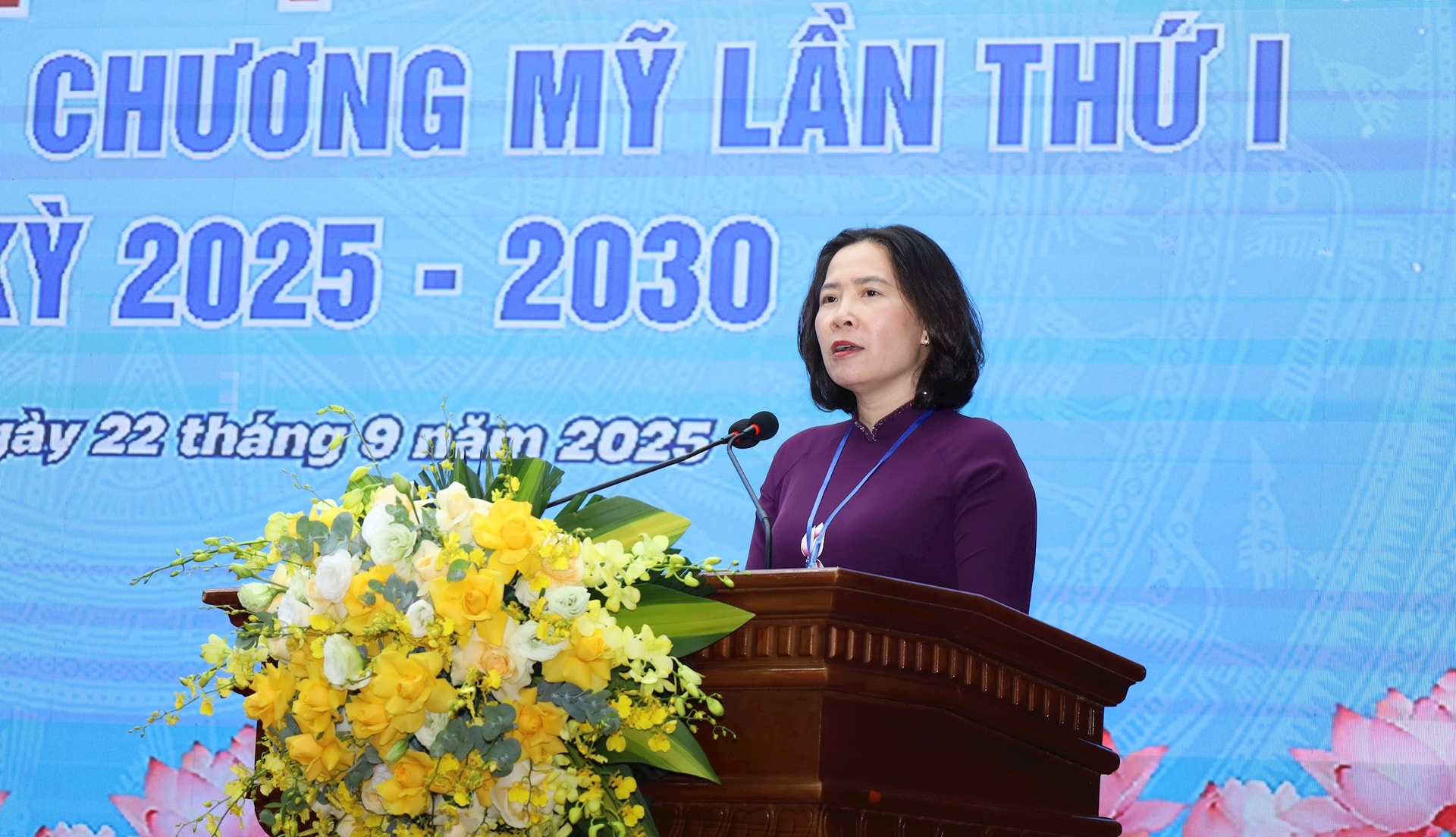 Phó Chủ tịch Ủy ban MTTQ Việt Nam thành phố Hà Nội, Chủ tịch Hội Liên hiệp Phụ nữ thành phố Hà Nội Lê Kim Anh phát biểu chỉ đạo Đại hội. Ảnh: Kim Nhuệ