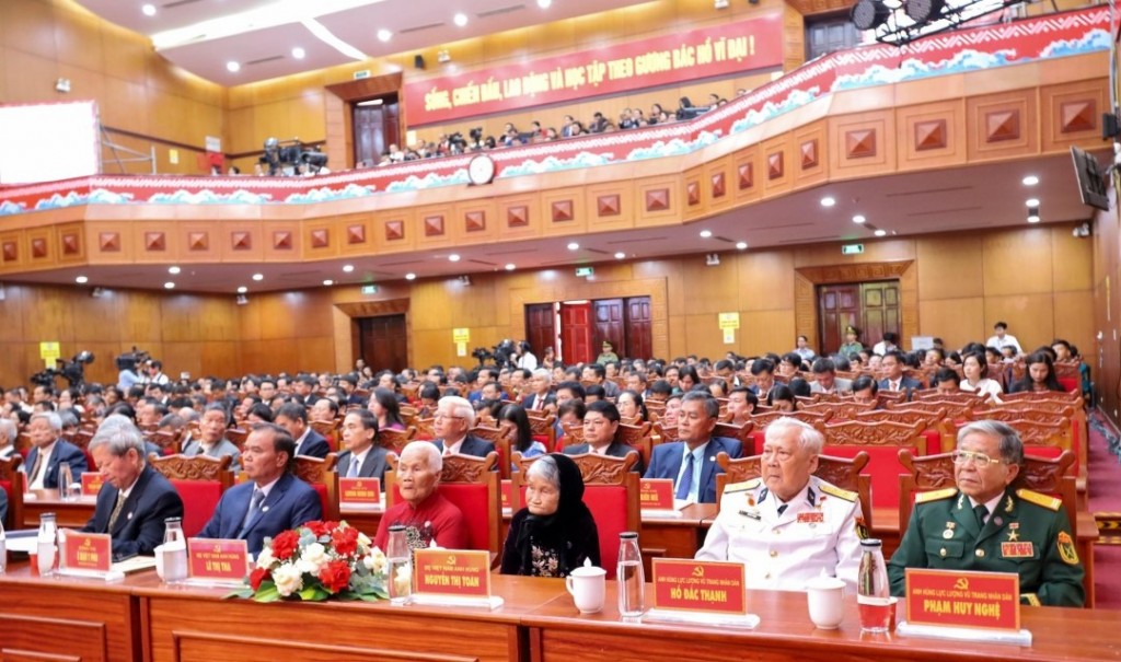 Đại biểu dự Đại hội.