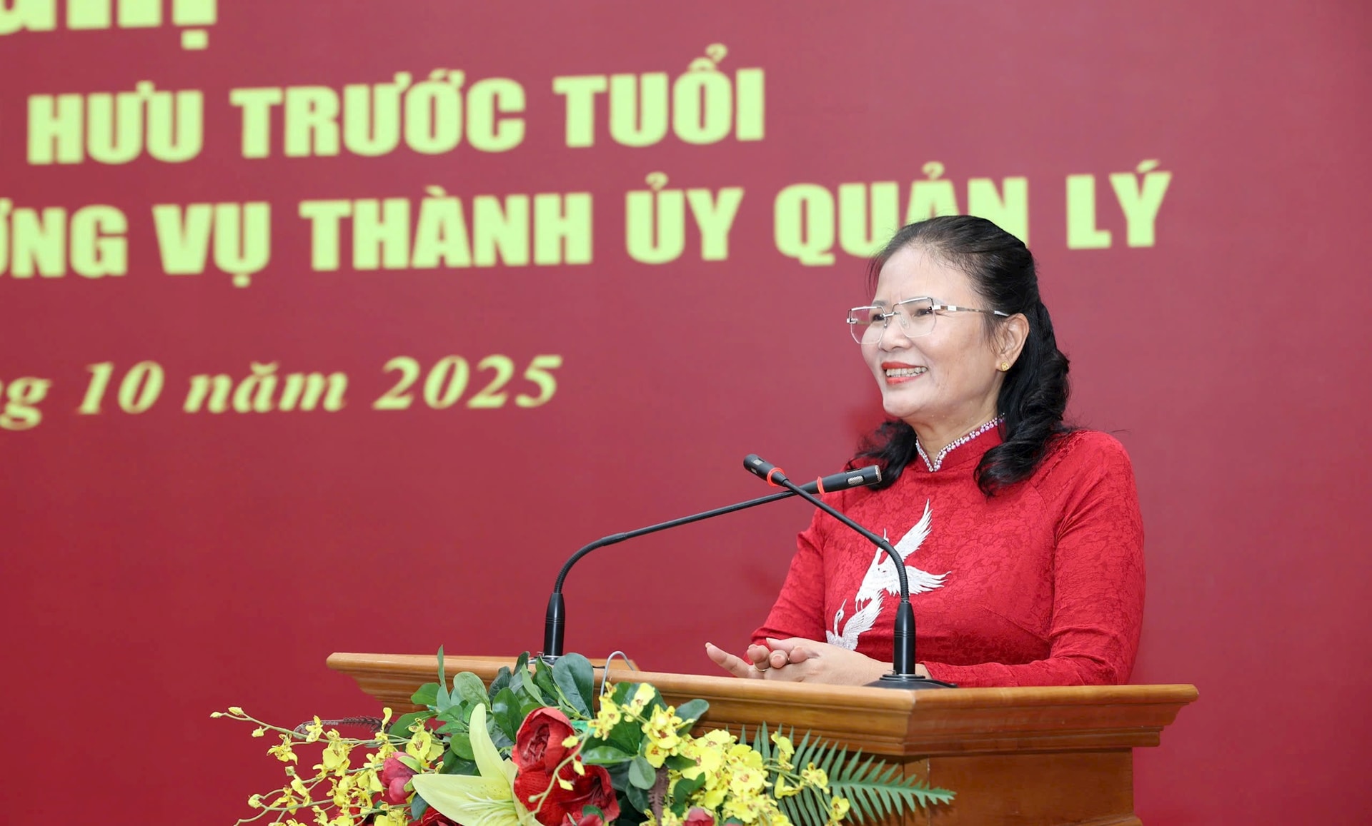 Phó Chủ tịch Ủy ban MTTQ Việt Nam Thành phố Nguyễn Thị Kim Dung phát biểu tại hội nghị. Ảnh: Quang Thái