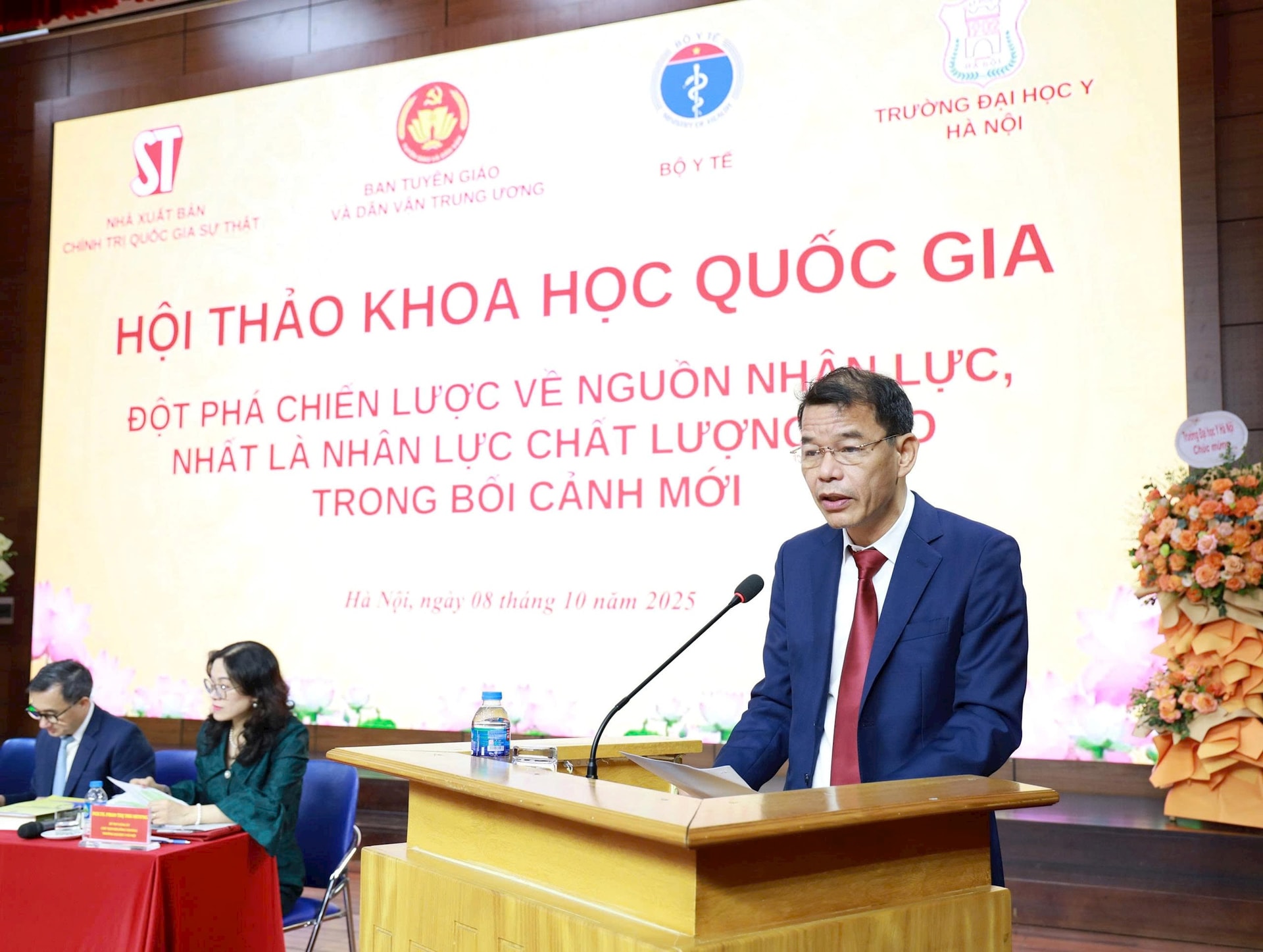 hoi-thao-nhan-luc-thanh-mai.jpg