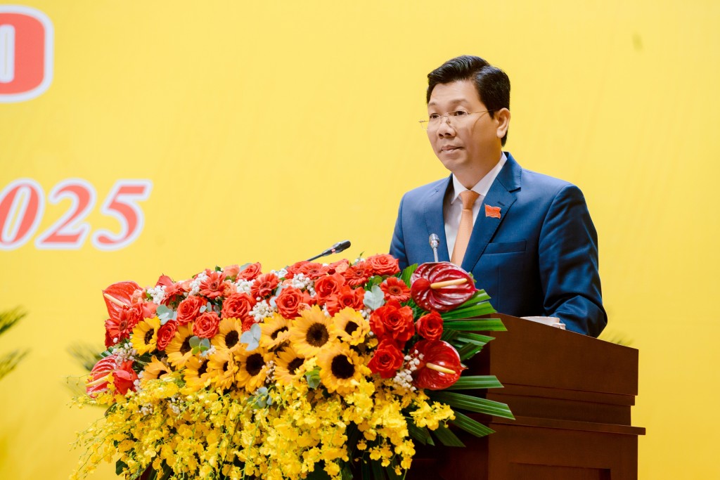 Nguyễn Mạnh Hùng