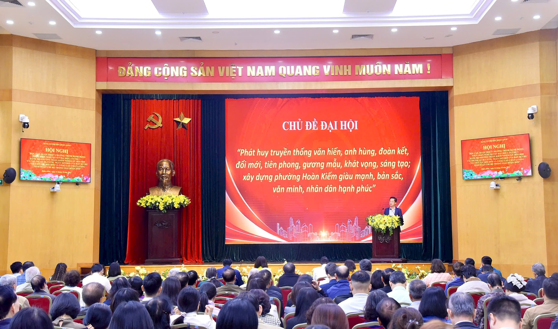 hk-a-dinh-qc.jpg