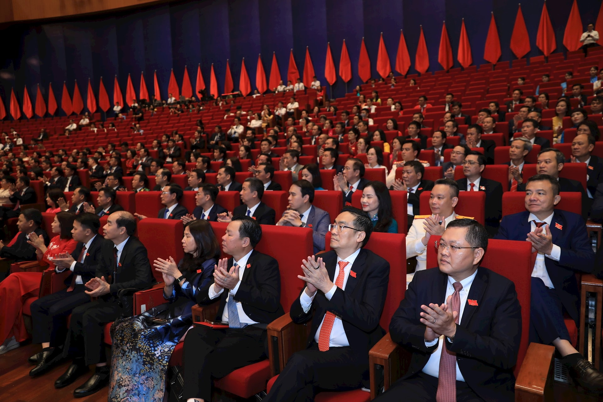 Các đại biểu tham dự Đại hội Đảng bộ thành phố Hà Nội lần thứ XVIII, nhiệm kỳ 2025-2030, sáng 16-10. Ảnh: Viết Thành