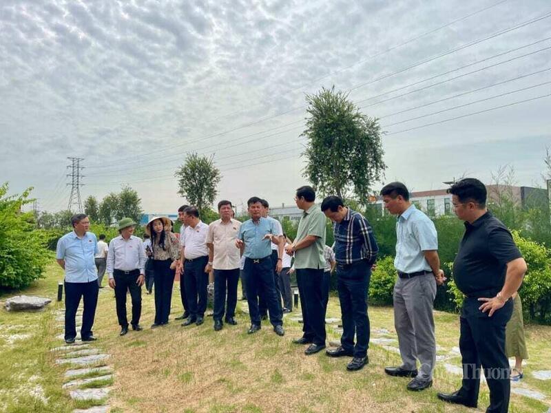 Đoàn Giám sát của Quốc hội về công tác bảo vệ môi trường đã có buổi khảo sát và làm việc thực địa tại Khu công nghiệp (KCN) Nam Cầu Kiền - TP Hải Phòng.