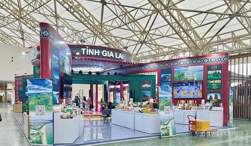 Gian hàng của tỉnh Gia Lai. Ảnh: Bích Thu