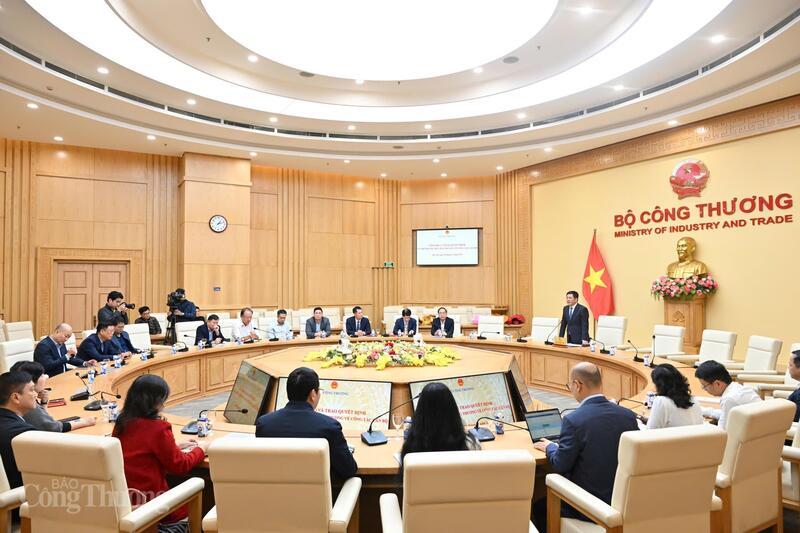 Toàn cảnh buổi lễ.