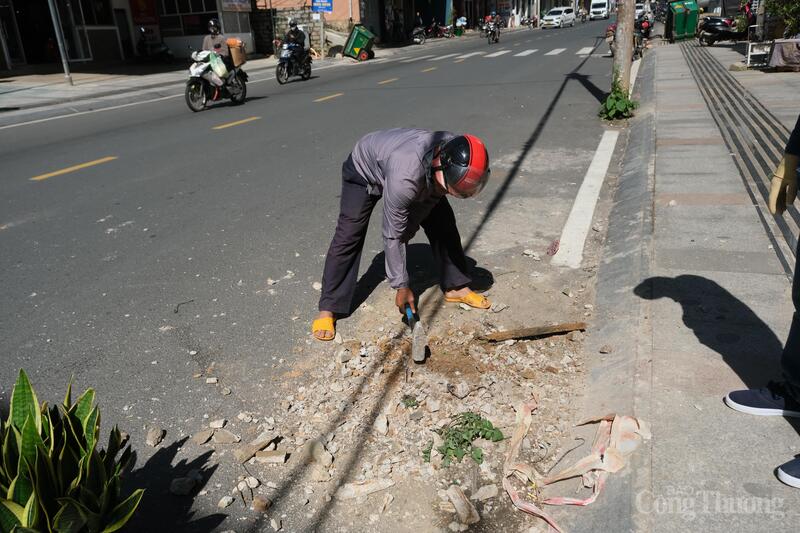 Vị trí di dời trụ điện. Ảnh: Lê Sơn