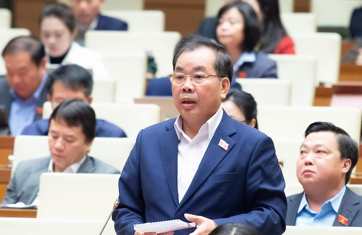 Đại biểu Nguyễn Quang Huân cho rằng, nếu chỉ sáp nhập cơ học không thể làm đại học mạnh lên. Ảnh: Media Quốc hội