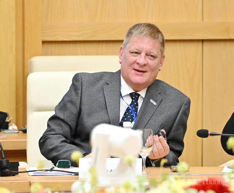 Bộ trưởng Nguyễn Hồng Diên làm việc với đoàn Hội đồng doanh nghiệp EU - ASEAN - 7