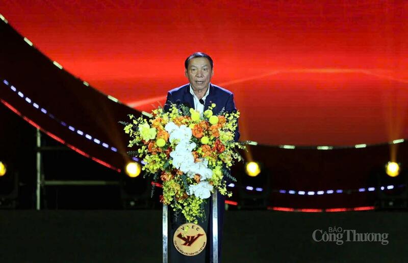 Bộ trưởng Bộ Văn hóa, Thể thao và Du lịch Nguyễn Văn Hùng. Ảnh: Nam Nguyễn