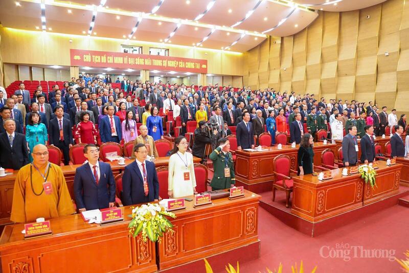 Các đại biểu tham dự đại hội