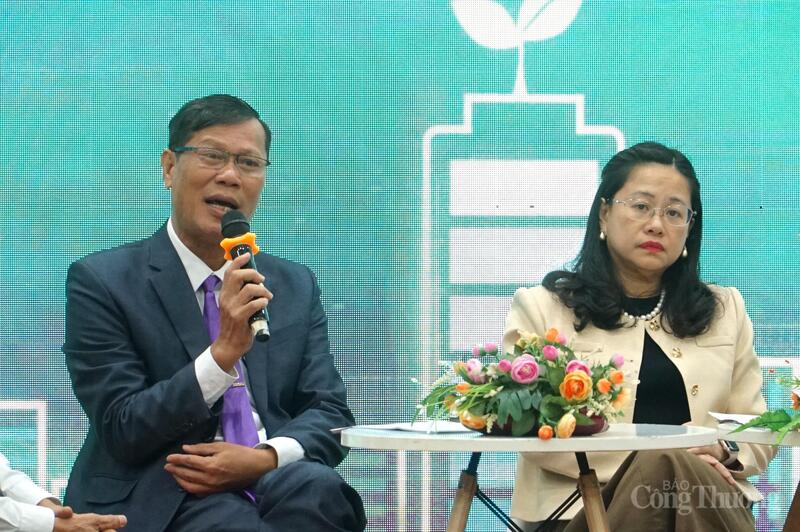 Ông Đinh Văn Phúc, Phó Giám đốc Trung tâm Khuyến công và Xúc tiến thương mại Đà Nẵng cho biết các hỗ trợ khuyến công đã giúp nhiều doanh nghiệp sản xuất sạch hơn, giảm phế phẩm ra môi trường, và mở rộng thị trường xuất khẩu