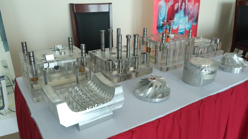 Một số sản phẩm công nghiệp được trưng bày tại lễ khánh thành