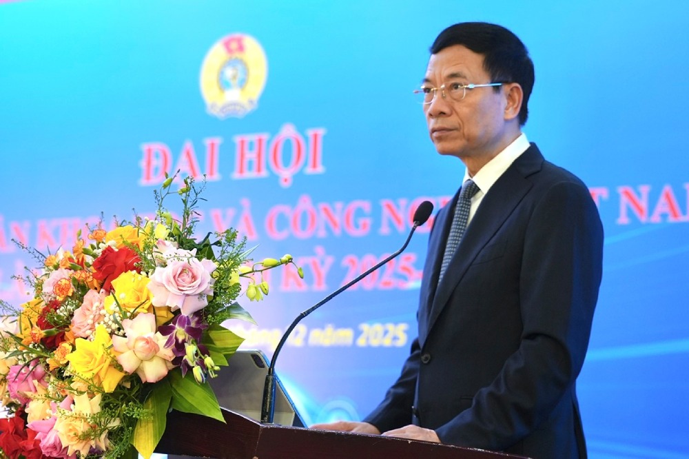 Ông Nguyễn Mạnh Hùng - Ủy viên Trung ương Đảng, Bộ trưởng Bộ Khoa học và Công nghệ phá biểu tại Đại hội Công đoàn Khoa học và Công nghệ Việt Nam lần thứ I, nhiệm kỳ 2025-2030. Ảnh: Quỳnh Chi