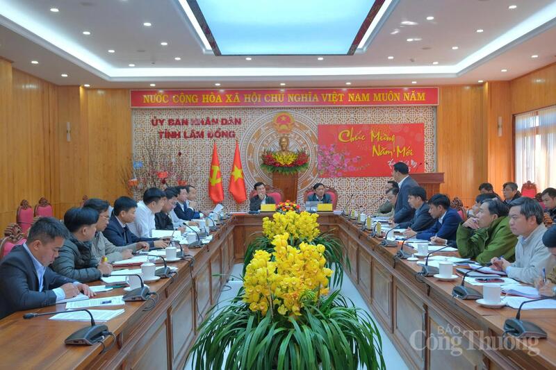 Quang cảnh buổi làm việc. Ảnh: Minh An