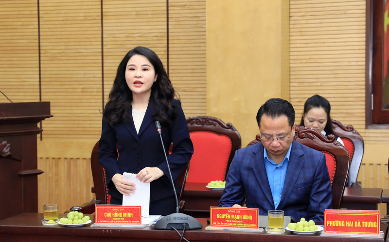 Bí thư Đảng ủy, Chủ tịch HĐND phường Hai Bà Trưng Chu Hồng Minh phát biểu tại hội nghị.