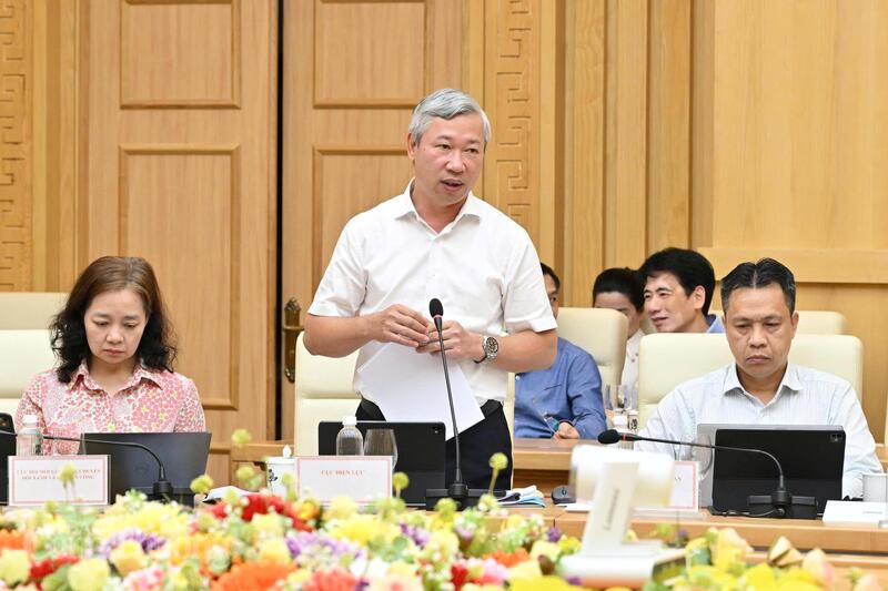 Đại diện các đơn vị thuộc Bộ phát biểu. Ảnh: Cấn Dũng