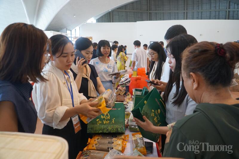 Kết nối giao thương giữa doanh nghiệp Đà Nẵng với doanh nghiệp các tỉnh, thành gồm: Cần Thơ, An Giang và Cao Bằng