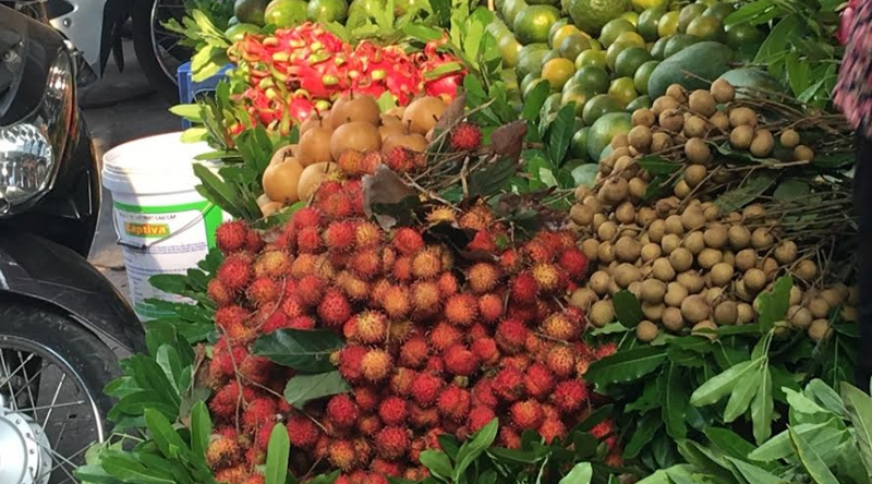 Giá nhãn, chôm chôm giảm từ 5.000 - 7.000 đồng/kg so với đầu tháng 3/2026.. Ảnh minh hoạ