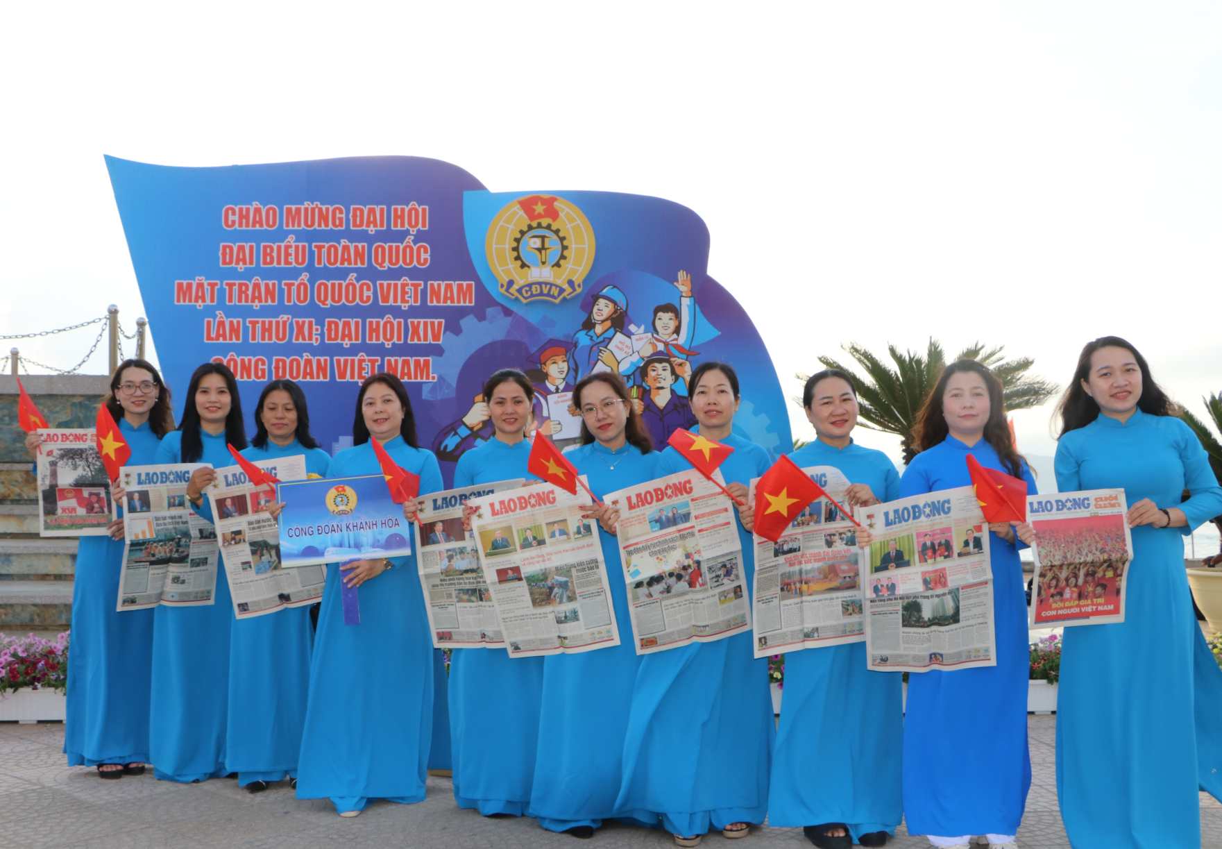 Tại chương trình Liên đoàn Lao động tỉnh Khánh Hòa cũng phát động phong trào thi đua, lan tỏa hình ảnh Công đoàn Việt Nam hướng đến. Ảnh: Phương Linh
