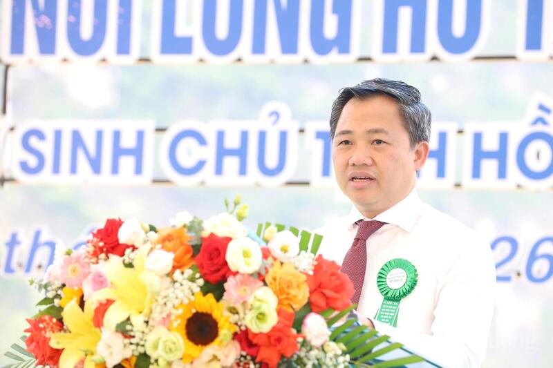 Chủ tịch UBND tỉnh Sơn La Nguyễn Đình Việt phát biểu tại buổi lễ.