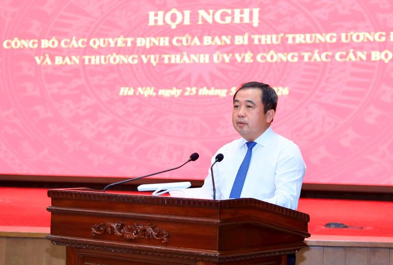 Bí thư Thành ủy Hà Nội Trần Đức Thắng phát biểu tại hội nghị. Ảnh Quang Thái