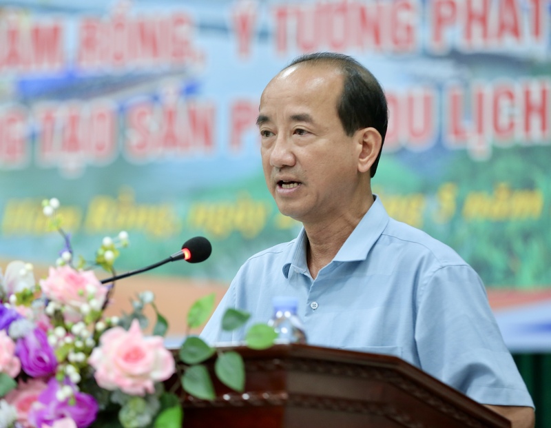 Ông Lê Minh Tuấn - Phó Chủ tịch UBND phường Hàm Rồng phát biểu tại hội nghị. Ảnh: Ngô Nhung