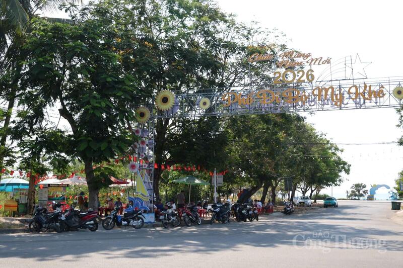 Những dự án ven biển Mỹ Khê vẫn chưa triển khai theo đúng kỳ vọng của người dân. Ảnh: Nguyễn Dương
