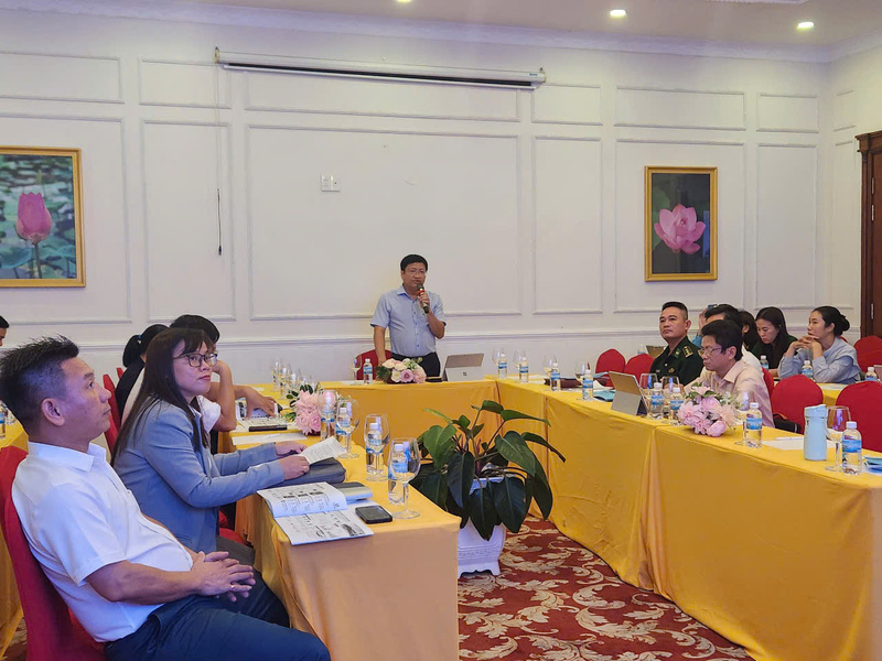 Ông Huỳnh Tấn Hải, Phó Giám đốc Sở Công Thương tỉnh Khánh Hoà phát biểu tại hội nghị. Ảnh: ĐVCC